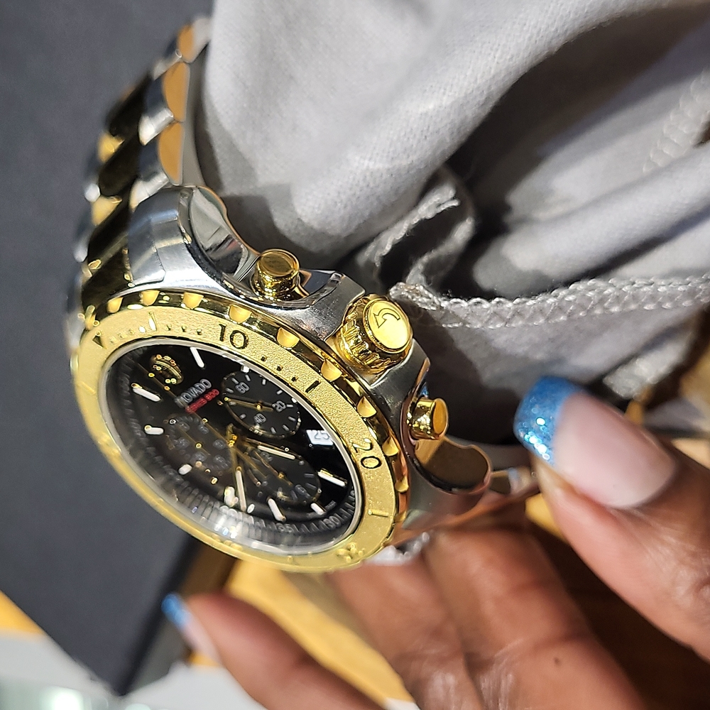 MOVADO SERIES 800 - Picture 4 of 6